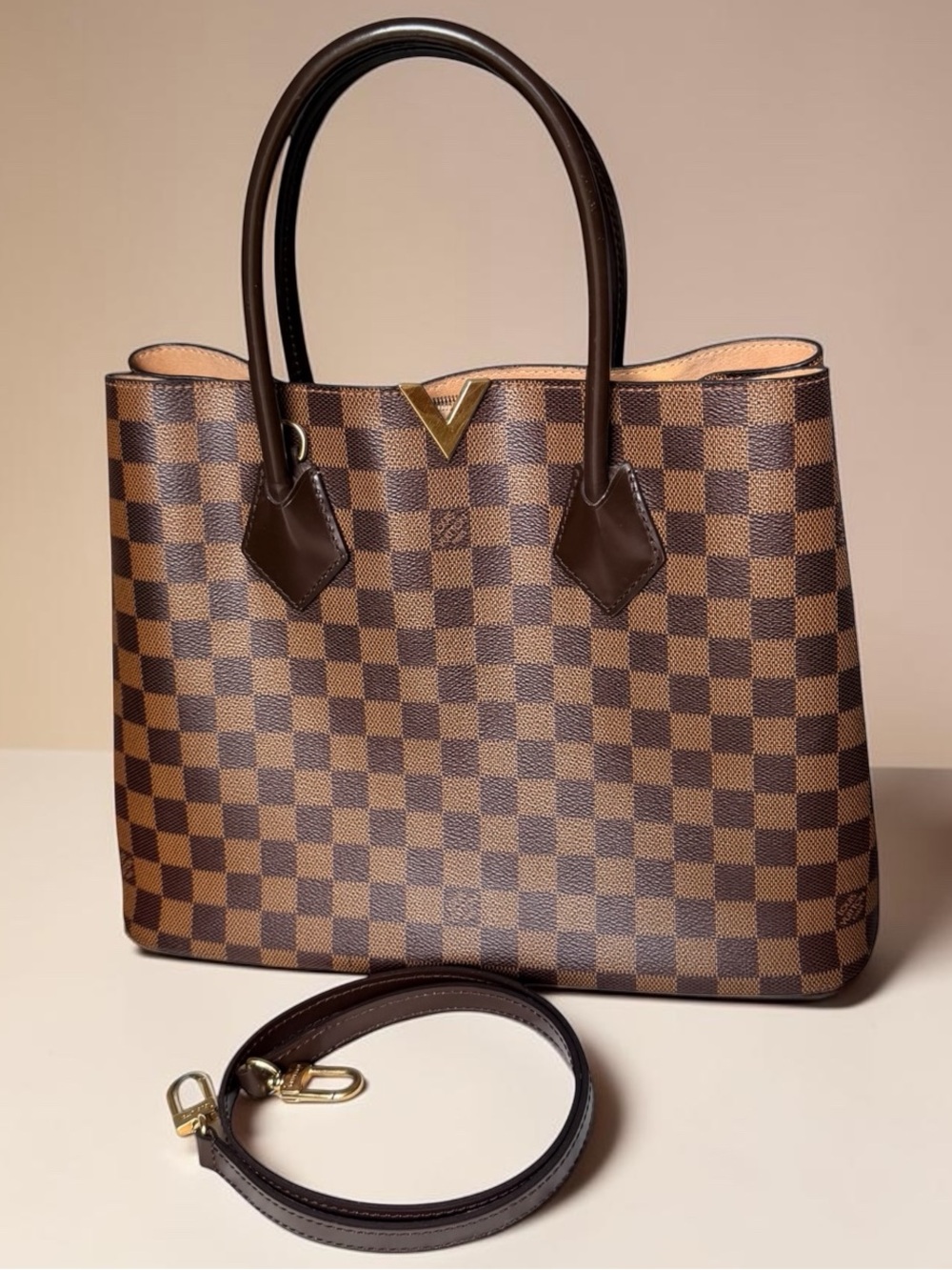 Louis Vuitton Kensington Damier Ebene Tote - Picture 1 of 10